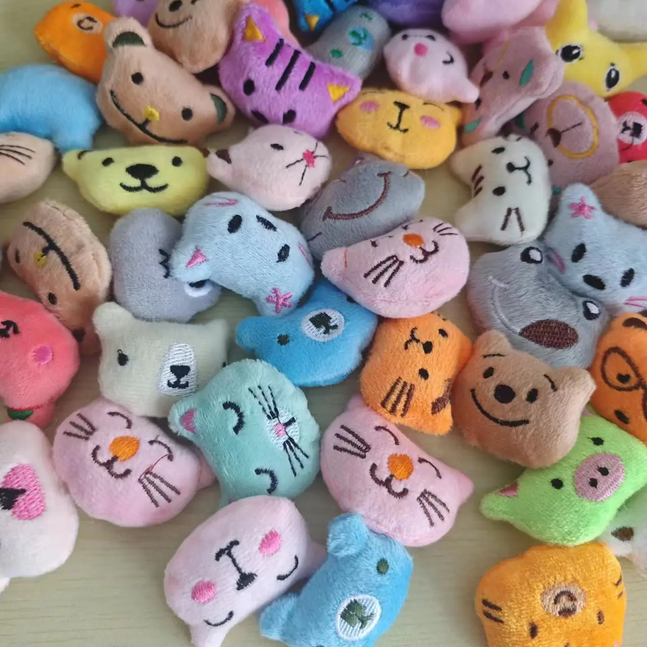 صغيرة لطيف الحيوان أفخم الدمى  - مراجعة Claw Crane Machine وسعره